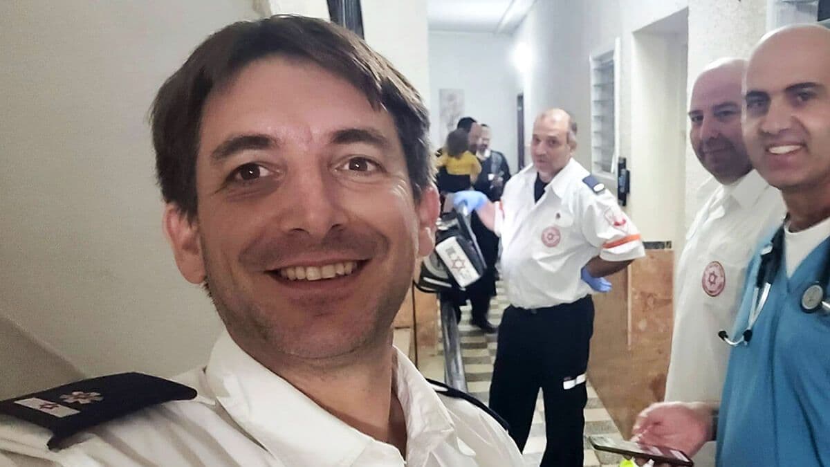 F5er Zvi Tibber says volunteering as a paramedic enables him to pursue his dual passions for technology and emergency medicine. F5er Zvi Tibber says volunteering as a paramedic enables him to pursue his dual passions for technology and emergency medicine.