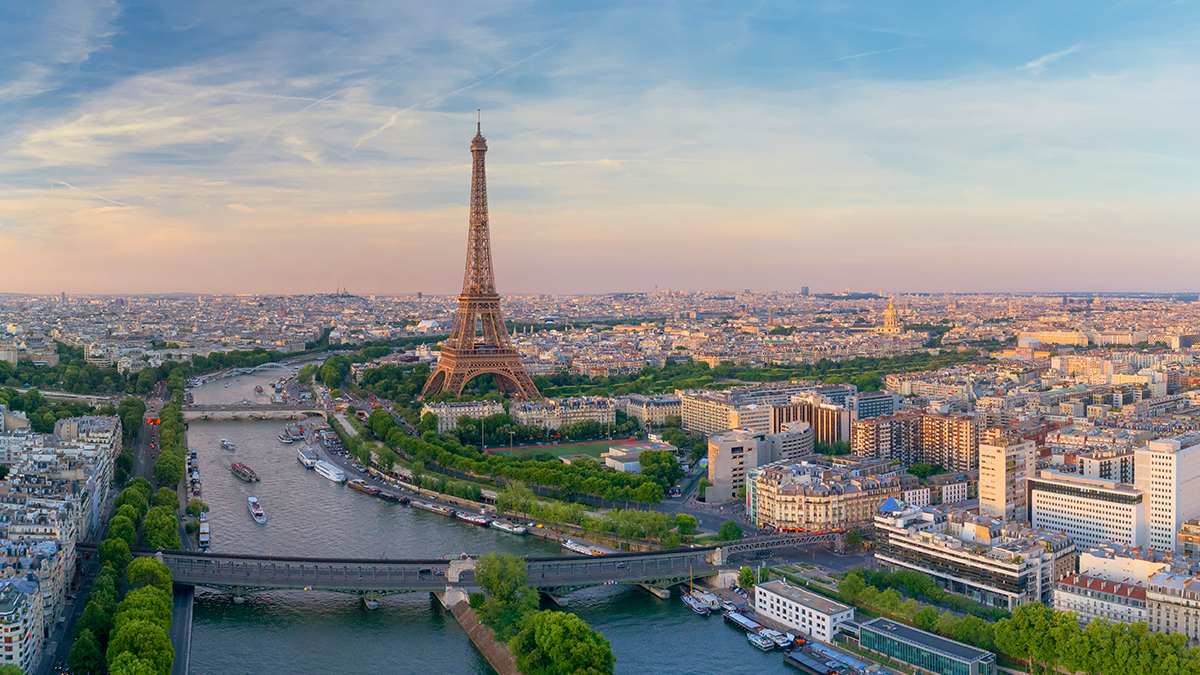 Paris skyline